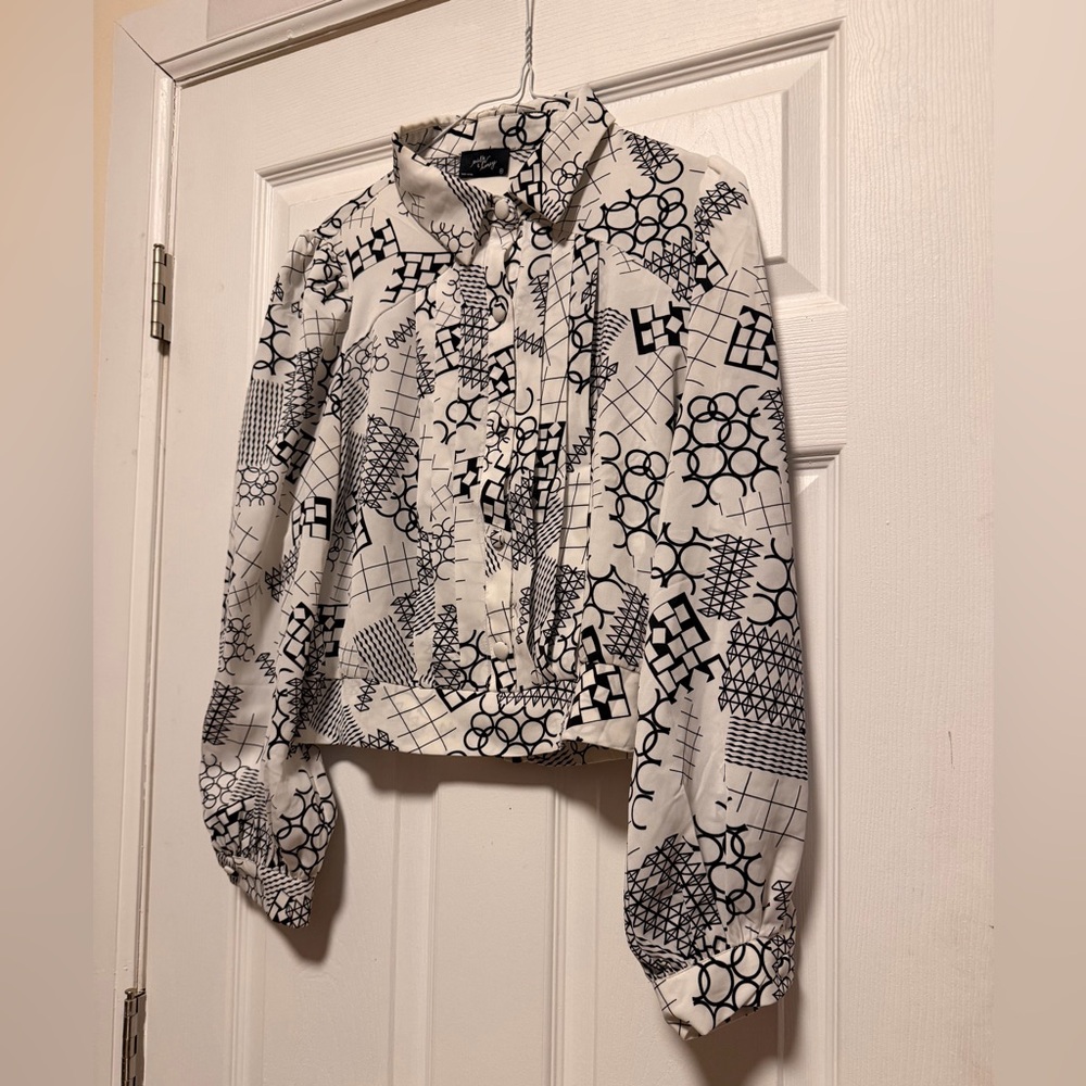 Milk & Honey Geometric Black and White Women's Top